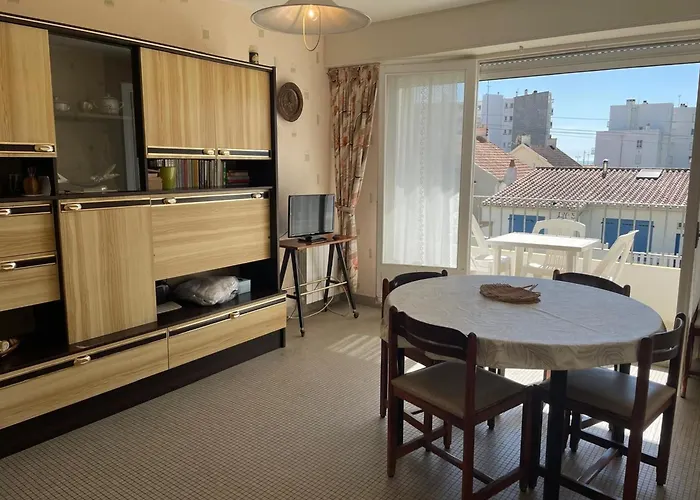 Calme A 150m De La Avec Parking Prive - Fr-1-323-305 Apartmán