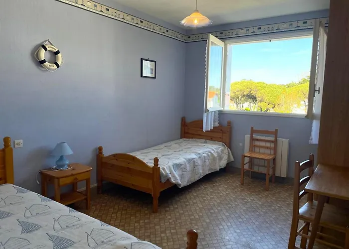 Calme A 150m De La Avec Parking Prive - Fr-1-323-305 생장드몽